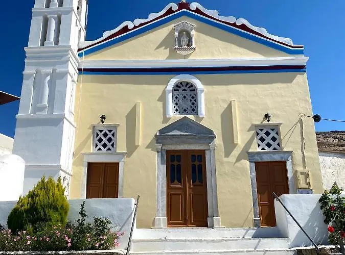 Traditional Tatil Evi