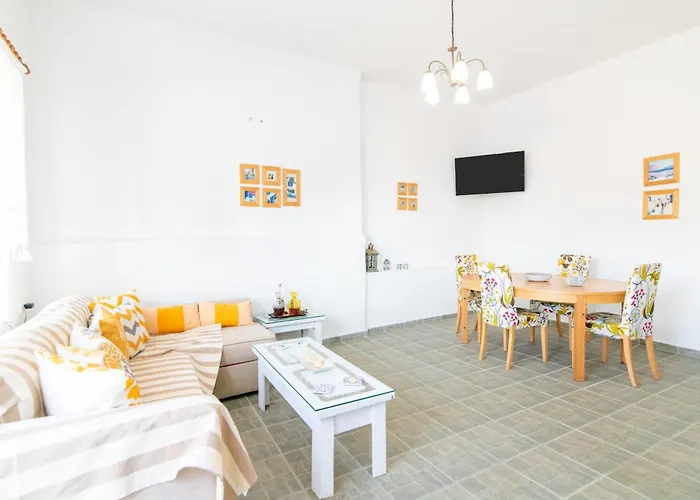 Traditional Tatil Evi